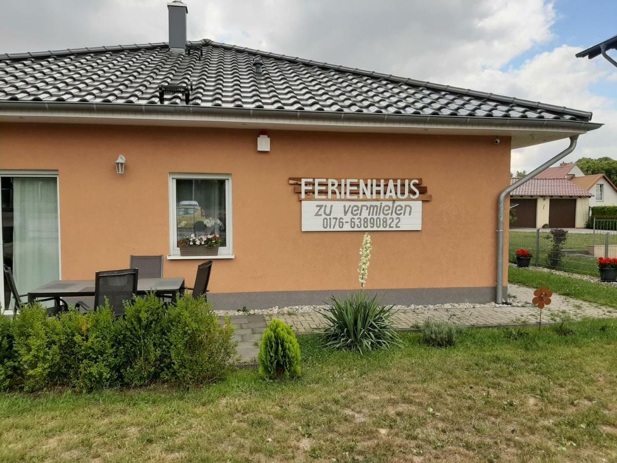 Апартаменты Am Bahnhof Werneuchen Экстерьер фото